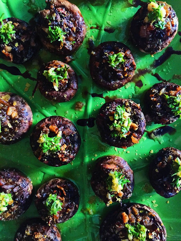 Vegan Stuffed Mushrooms